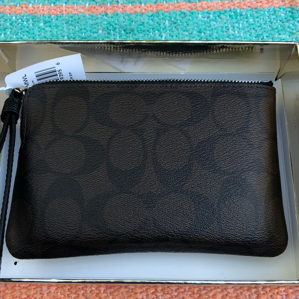 Coach Zip Organizer Wrist Strap Wallet Bro… - Picture 3 of 4
